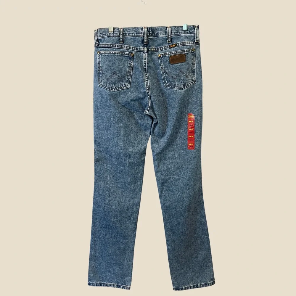 Wrangler 36MWZ Cowboy Cut Slim Fit Jeans Mens 32x36 Stonewash Blue Denim NEW